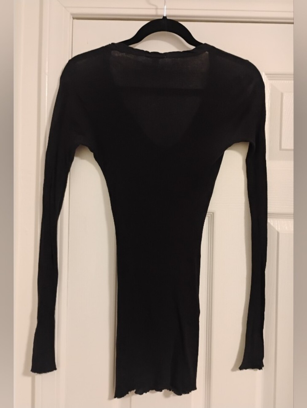 James Perse Women's Black Skinny Deep V Tee Longsleeve Top Size 2 Style WVA3040 - Picture 3 of 7